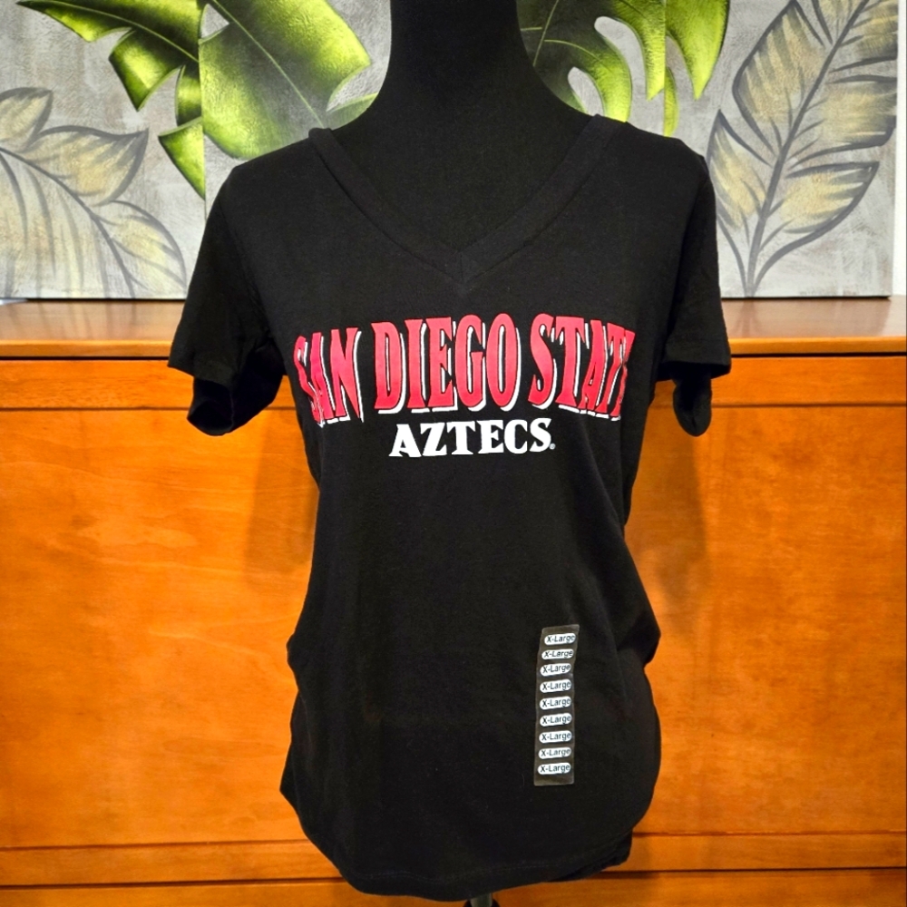San Diego State Aztecs Women's V-Neck Tee/XL/NEW